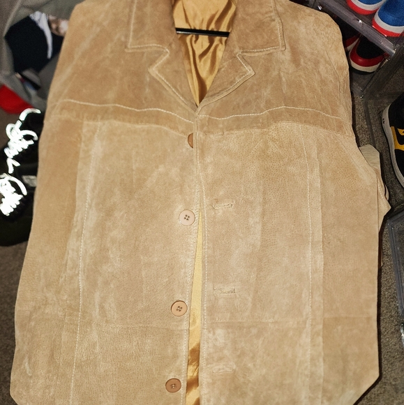 NWOT Wilson's Leather/Suede Jacket, 2XLT in a Beautiful Carmel color. - Picture 10 of 10